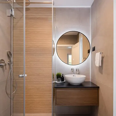 Villa With Heated Pool *