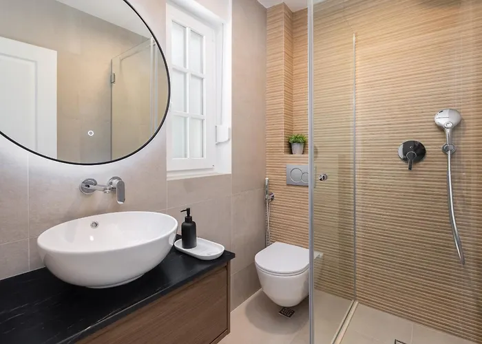 With Heated Pool Ražanj