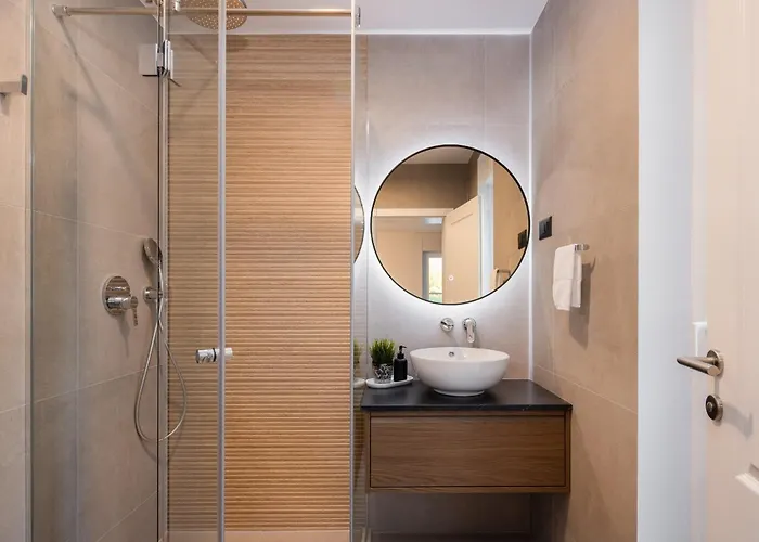 Villa With Heated Pool *