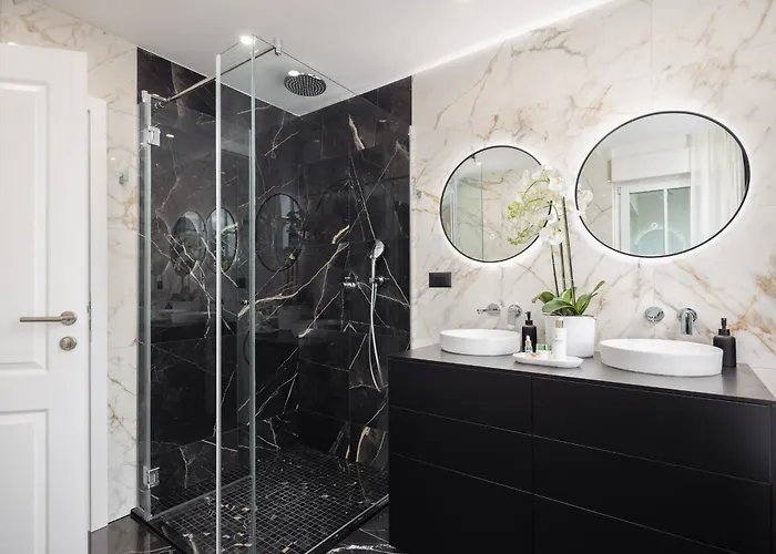 With Heated Pool فيلة