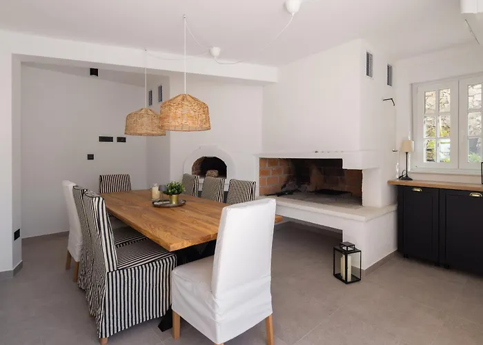 With Heated Pool Villa *