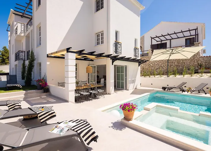 With Heated Pool Villa *