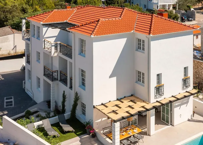 Villa With Heated Pool