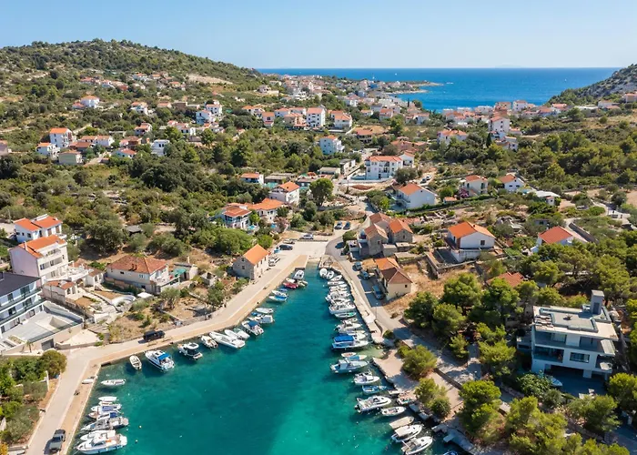 Villa With Heated Pool